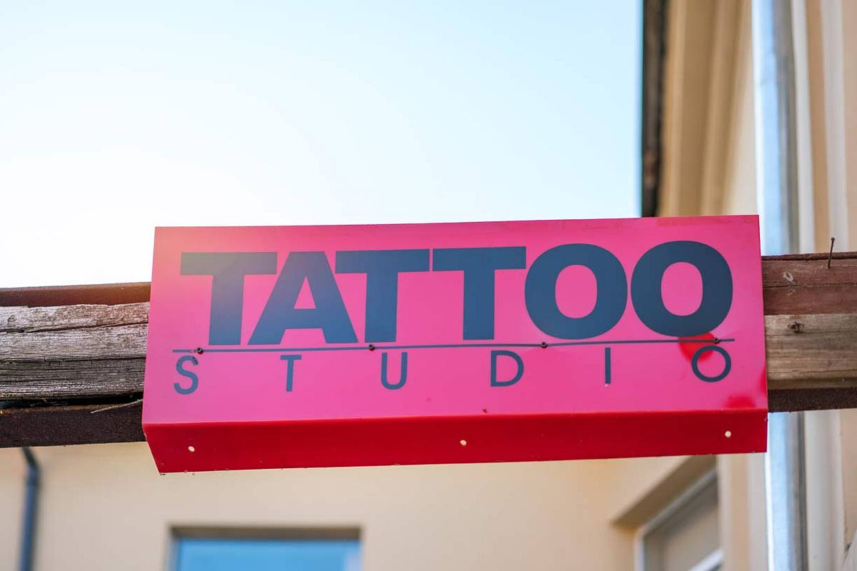 Tattoo: Studio, Kosten Schmerzen