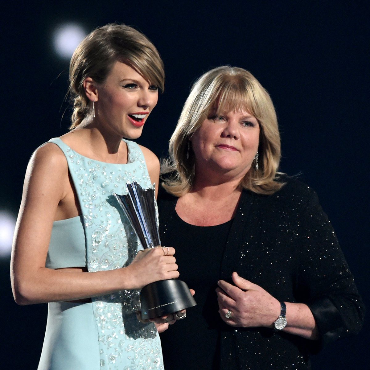 Taylor Swift: Erneuter Krebs-Schock bei ihre Mutter