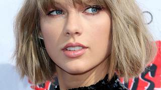 Hat sich Taylor Swift die Brüste machen lassen? - Foto: Getty Images