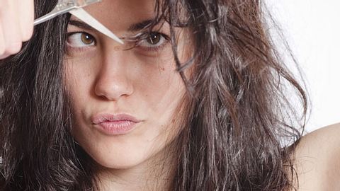 Haare selber schneiden - Foto: iStock