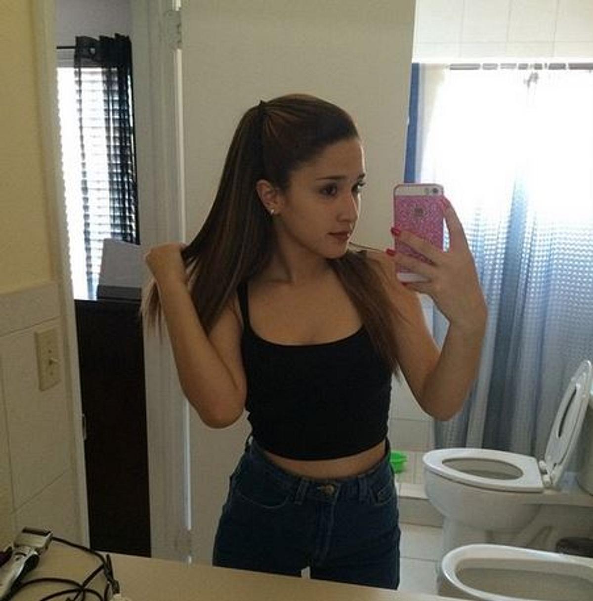 Ariana grande Lookalike