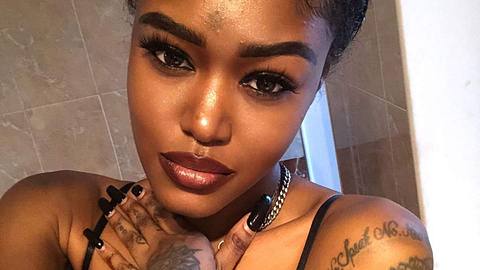 In Chynnas Musik ging es hauptsächlich um Depressionen und innere Konflikte. Sie selbst sagte, sie ihre Kunst sei für wütende Menschen mit zu viel Stolz, um zu zeigen, wie wütend sie sind. - Foto: instagram @chizzyano
