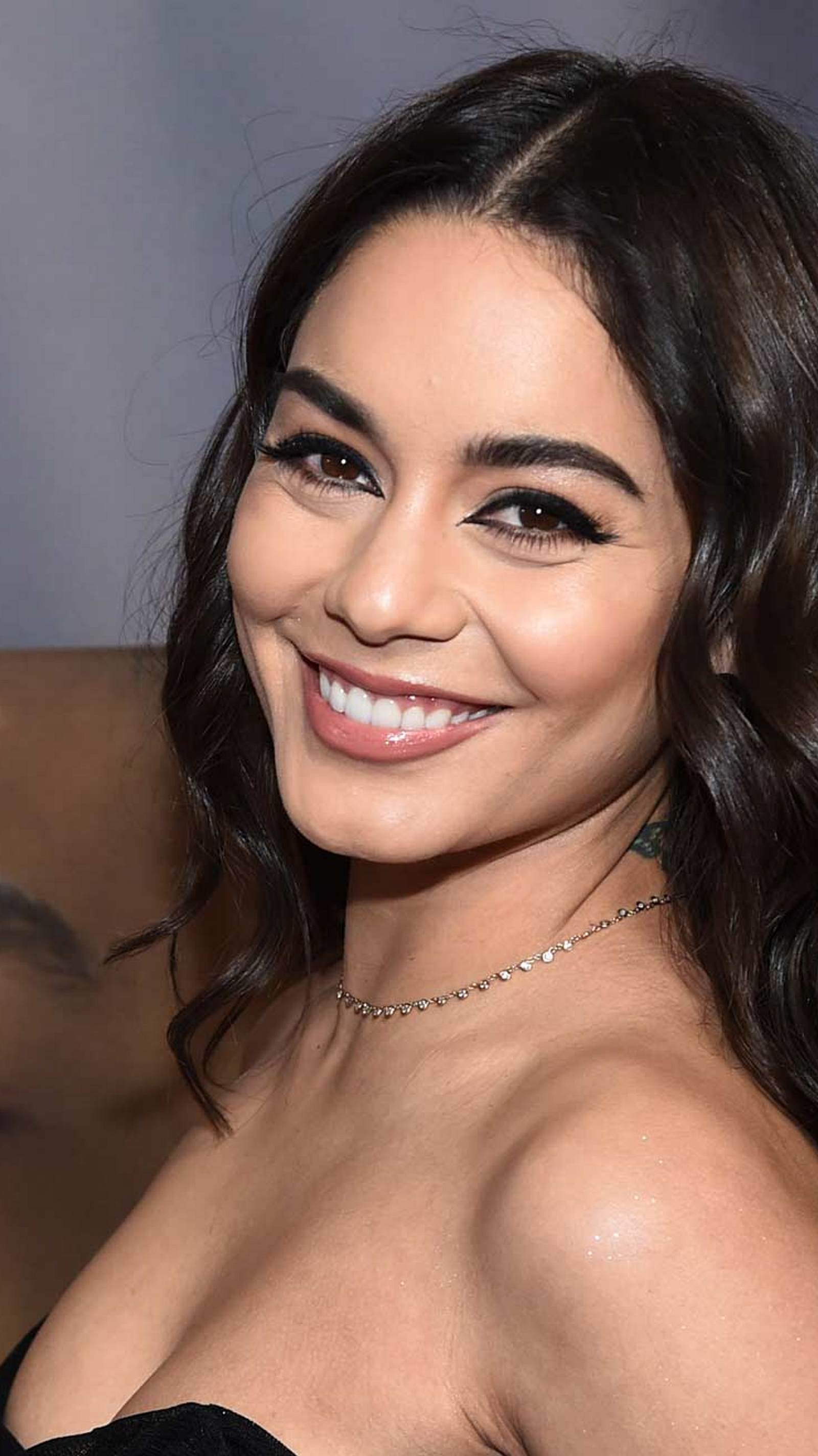 Ist High School Musical-Star Vanessa Hudgens mit Freund Cole