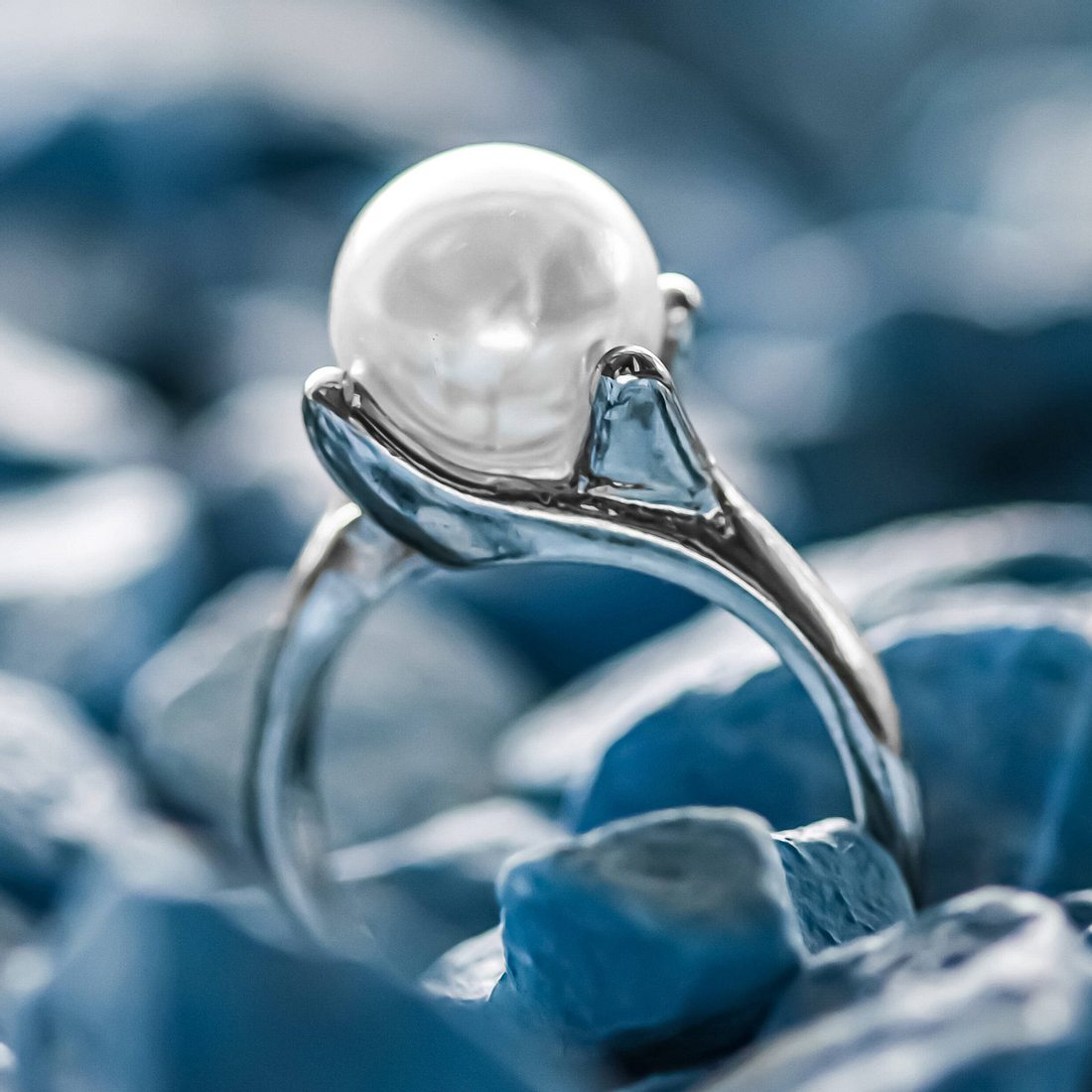 Webstar verkauft Perlen – hergestellt aus Sperma ?