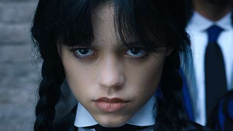 Wednesday schaffte es in 83 Ländern auf Platz 1 der Netflix-Top-Ten-Charts der englischsprachigen Serien. - Foto: Netflix