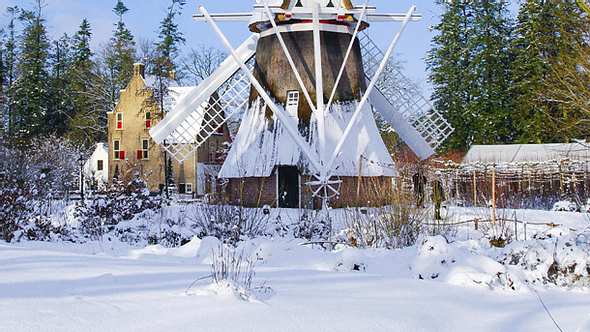 Hartelijke Kerstgroeten & Zalig Kerstfeest! - Foto: iStock