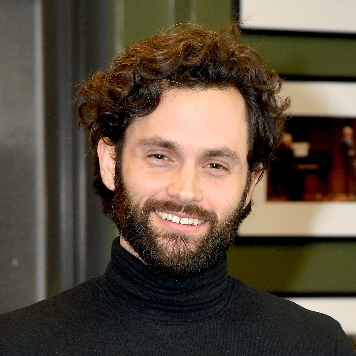 „You“-Star Penn Badgley ist Papa geworden