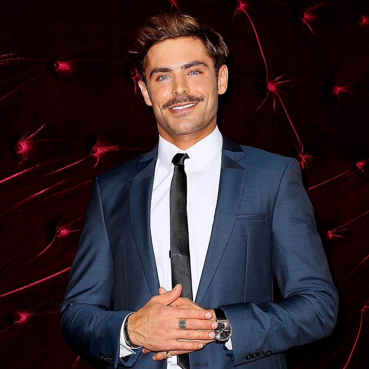 Zac Efron zeigt sich mit Freundin Vanessa